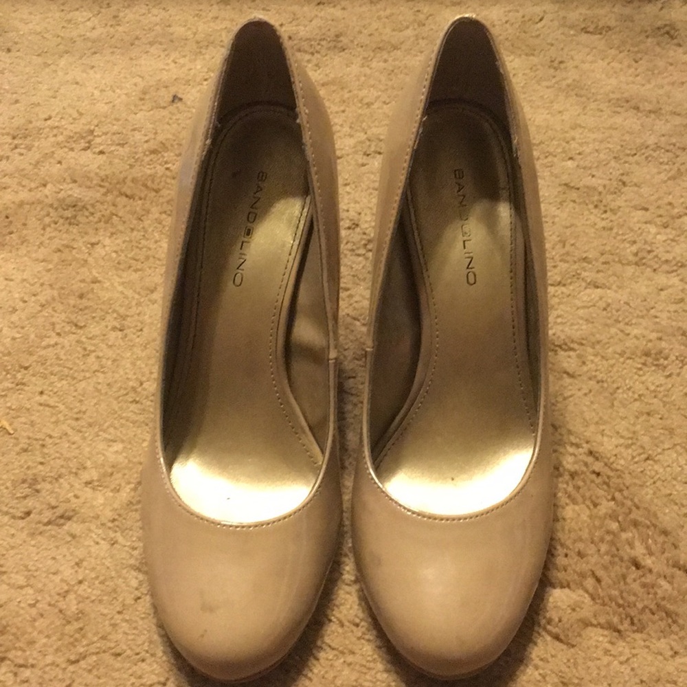 Like new nude heels